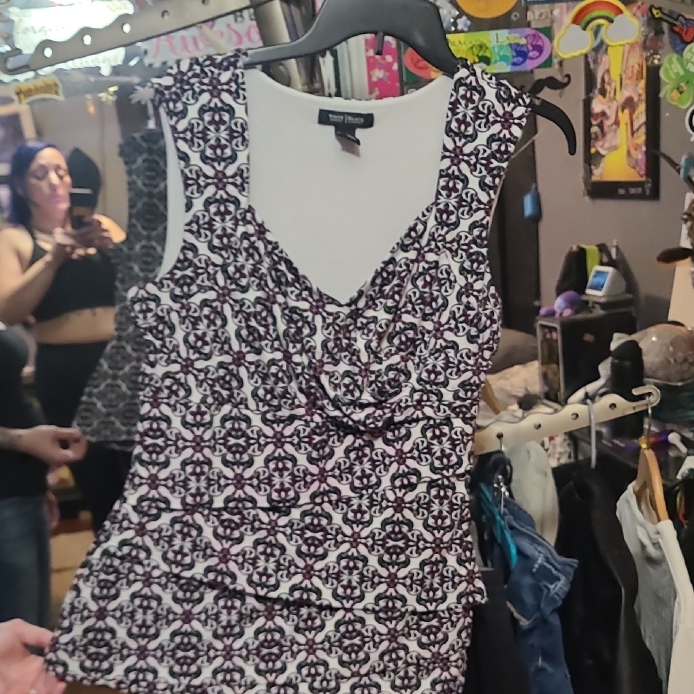 White House Black Market Black and White Sleeveless Blouse